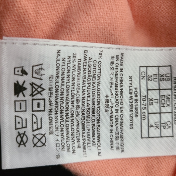 GUESS....GORGEOUS OPEN BACK .TOP - Picture 5 of 5